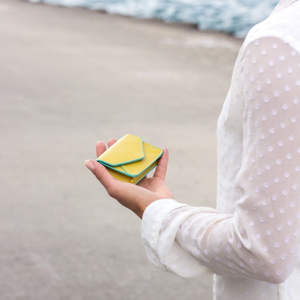 Bobbi Chicago - Yellow Ochre BELMONT Card …